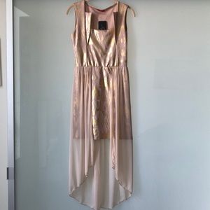 New Look Pale Pink/Gold Foil Chiffon Dress